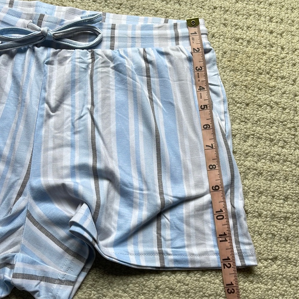 La Vie en Rose NWT Super Soft Pyjama Set Shorts & Top Size MEDIUM NEW - Picture 15 of 16